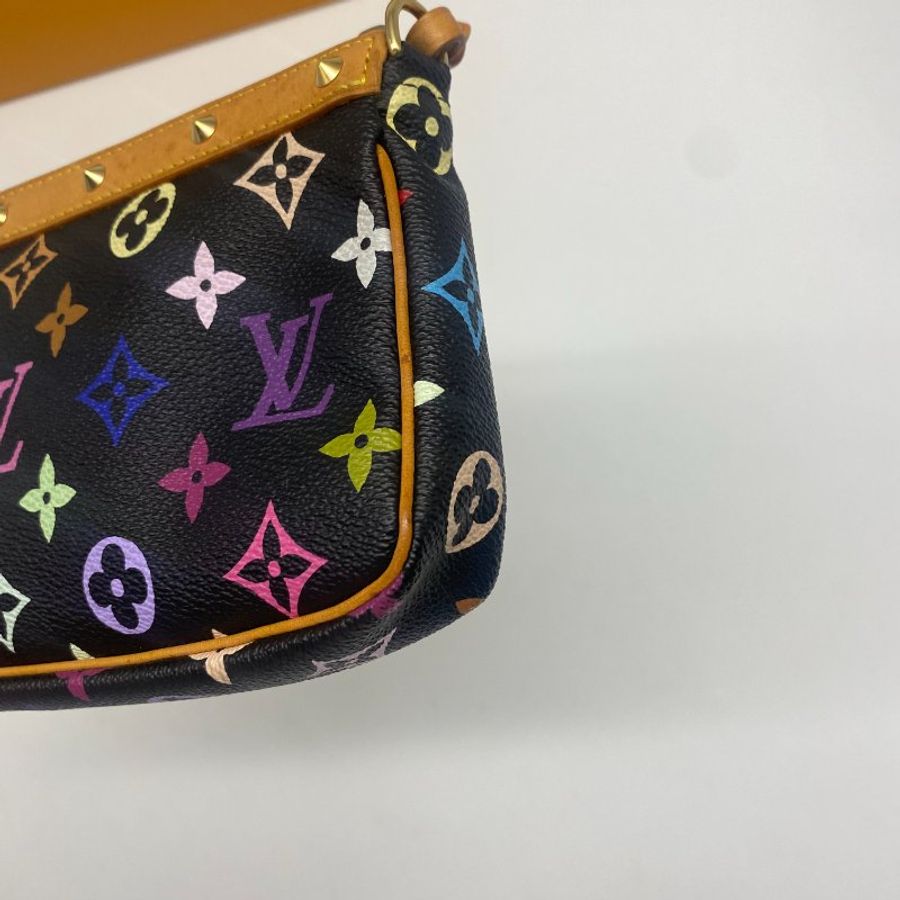 Louis Vuitton LV 黑三彩 村上隆 字紋 鉚釘 腋下包/麻將包-3