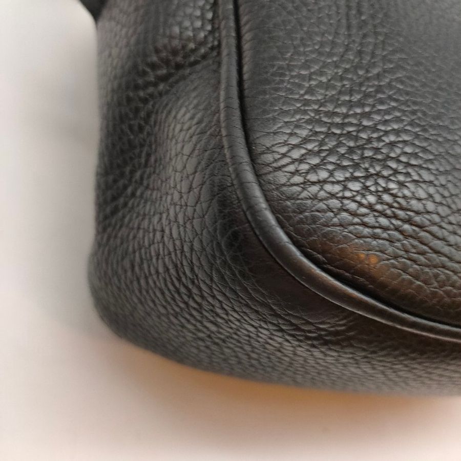 GUCCI 古馳 經典GUCCI 古馳 308364 經典SOHO系列大LOGO流蘇吊飾肩背/斜背相機包(黒色)小牛皮荔枝皮金鍊,-17