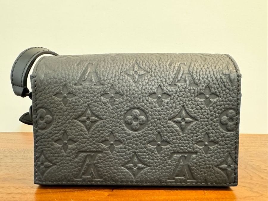 LOUIS VUITTON LV STEAMER男隨身包-1