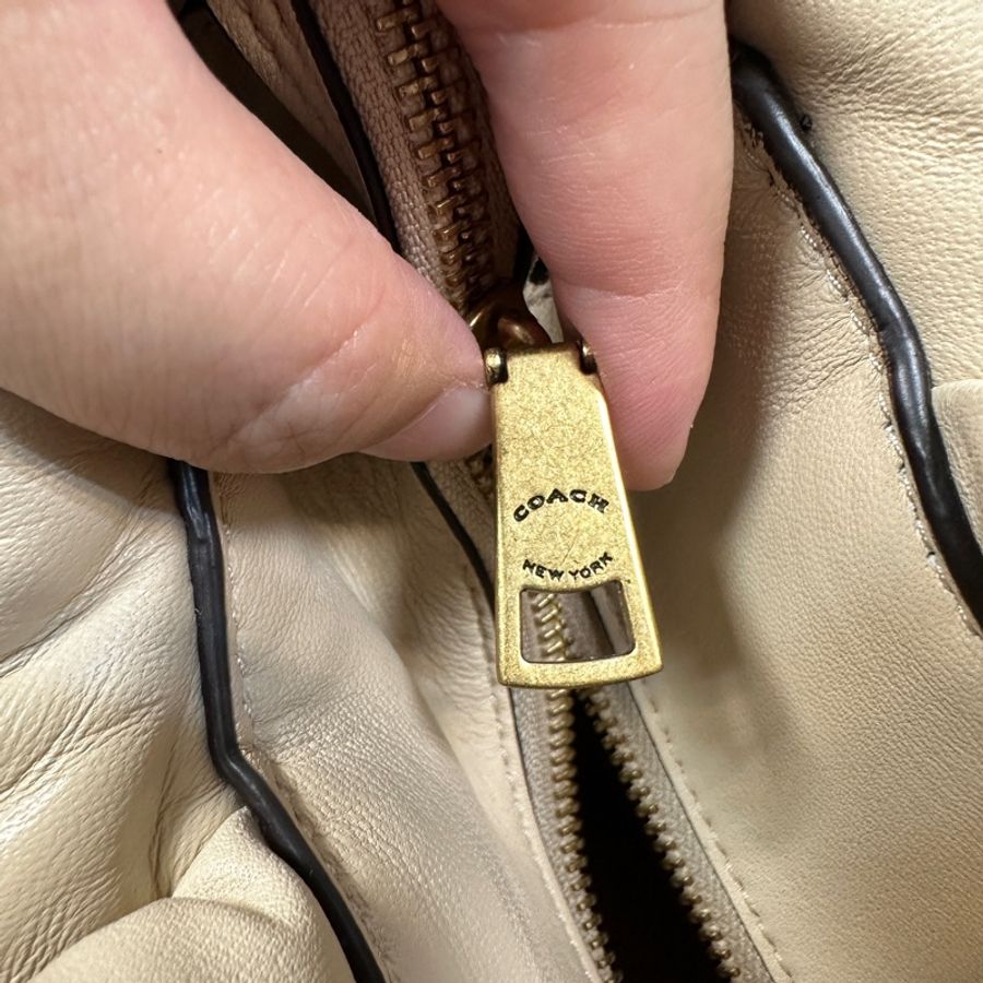 COACH PILLOW TOTE托特包-14