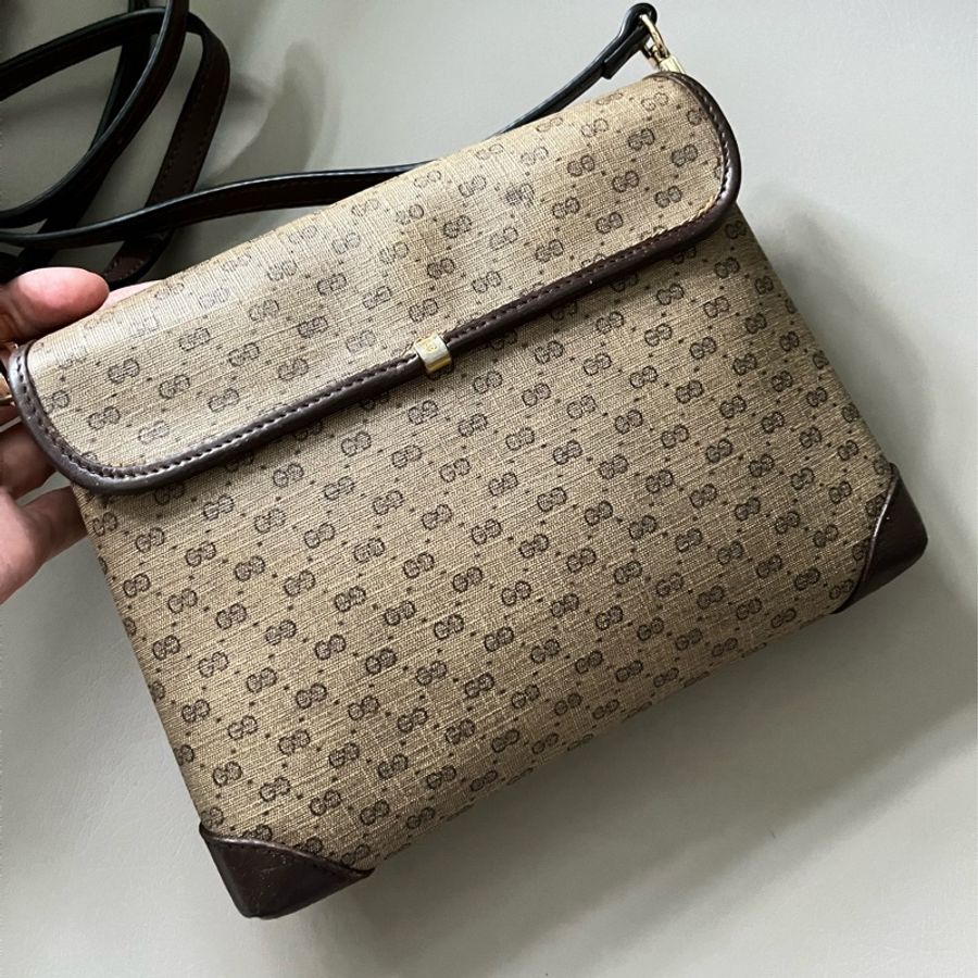 Gucci Vintage 經典老花郵差包-1