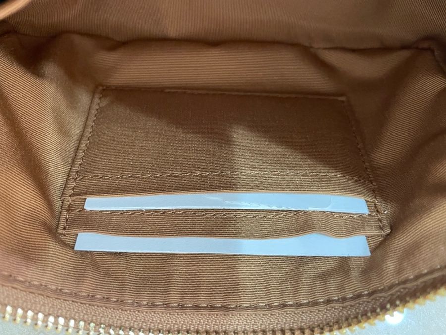 COACH 素面荔枝紋皮革馬車金屬圓環LOGO手提/手拿晚宴包-淺棕色-7