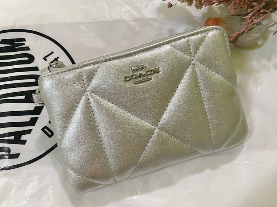 全新coach 雲朶包 手拿包-0