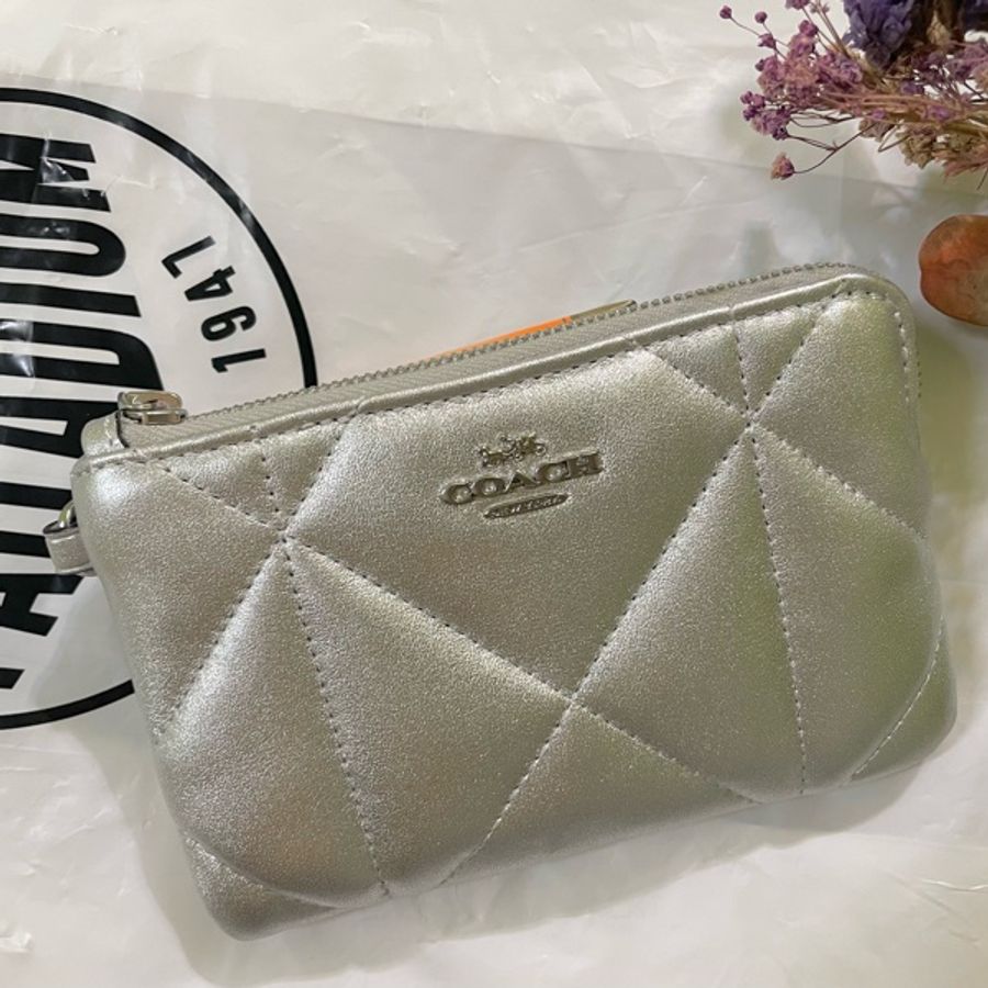 全新coach 雲朶包 手拿包-5