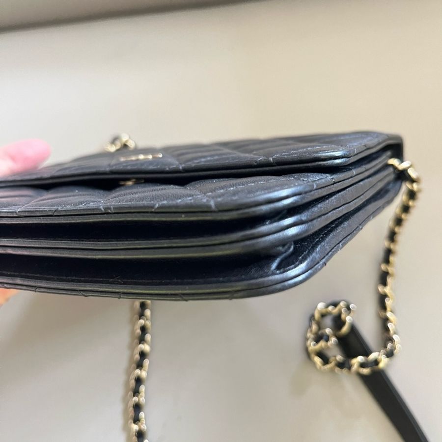 Chanel Woc 黑色淡金鏈-11