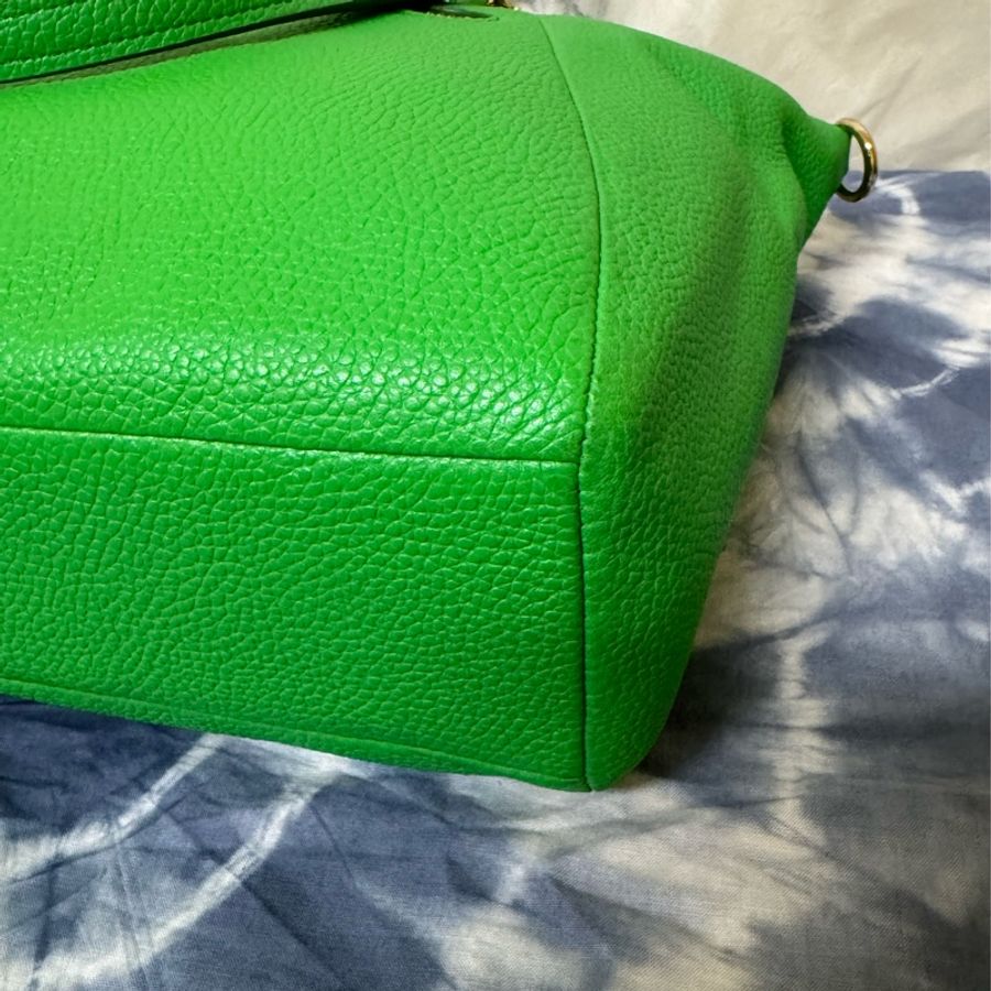 COACH 荔枝紋皮革拉鍊手提/斜背托特包-綠色-12