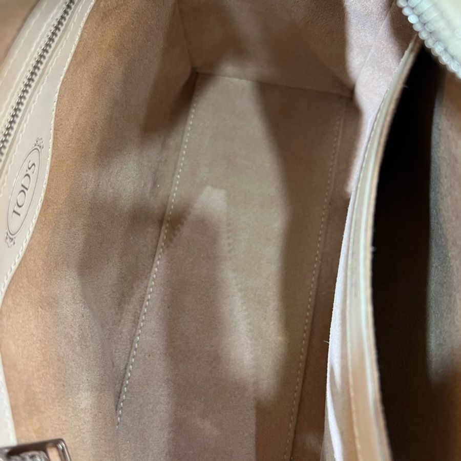Tods 杏色 米灰 牛皮 銀釦 箱包 Trunk 豆豆 斜背包-9
