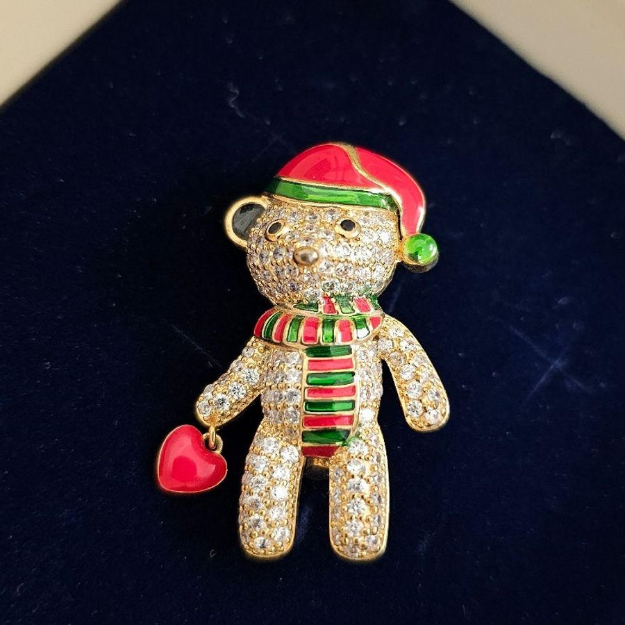 juicy grape 琺瑯愛心❤️滿鑽聖誕小熊🐻🎄☃️胸針(金)-0