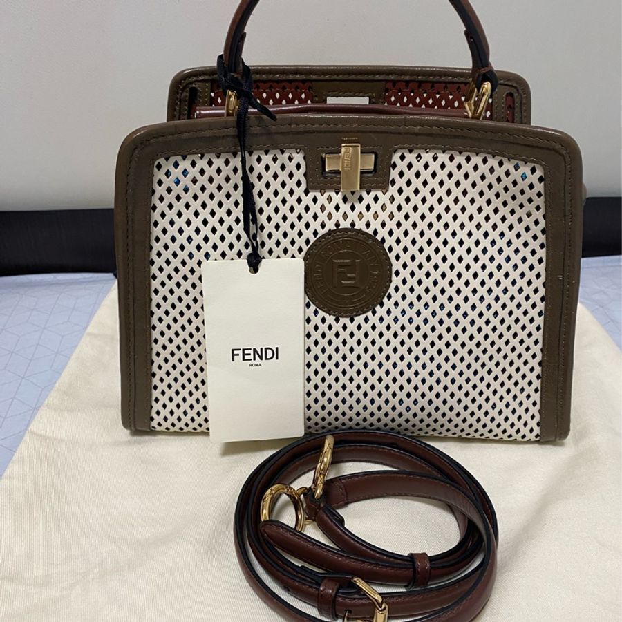 Fendi Peekaboo leather bag-0