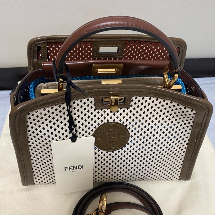 Fendi Peekaboo leather bag-7