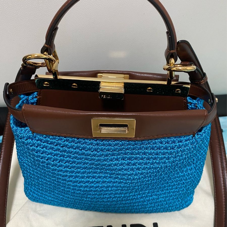 Fendi Peekaboo leather bag-12