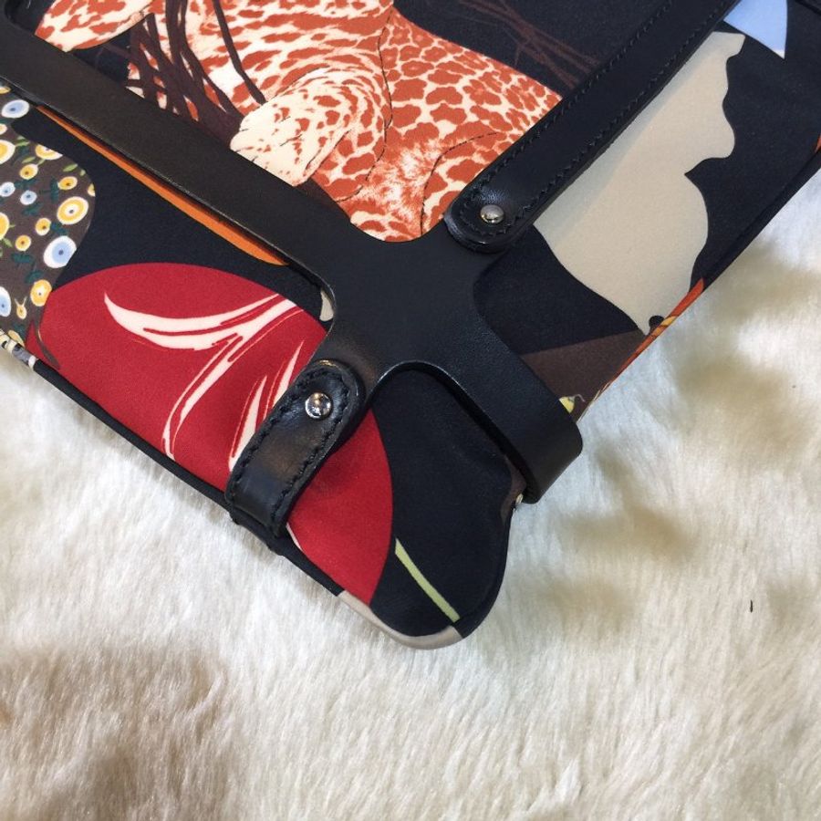 SALVATORE FERRAGAMO 黑底花豹系列正方斜背包/肩背包-5
