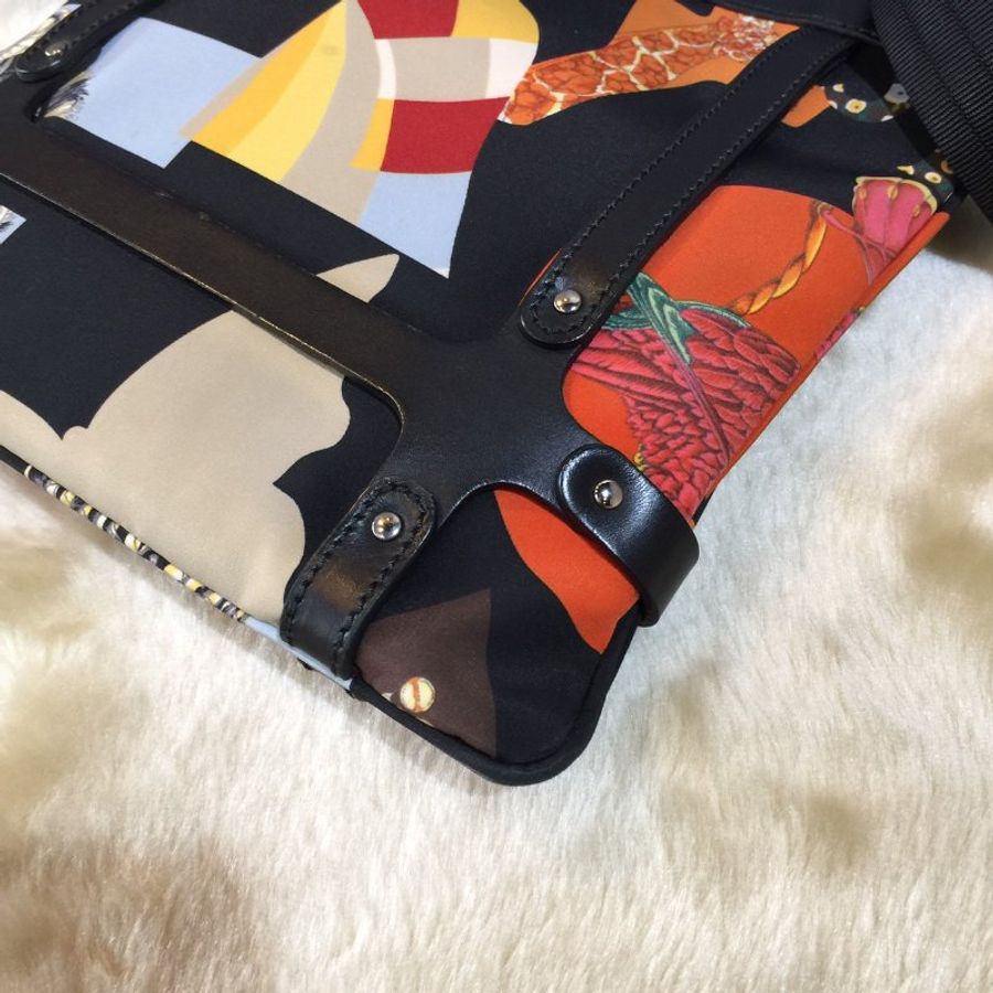 SALVATORE FERRAGAMO 黑底花豹系列正方斜背包/肩背包-7