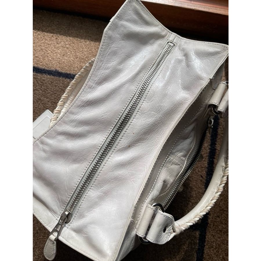 BALENCIAGA  白機車包 肩背包 巴黎世家 大釦系列 精品包-4