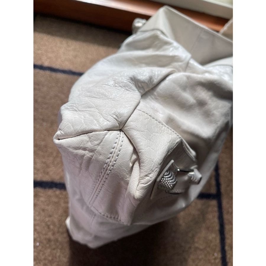 BALENCIAGA  白機車包 肩背包 巴黎世家 大釦系列 精品包-5