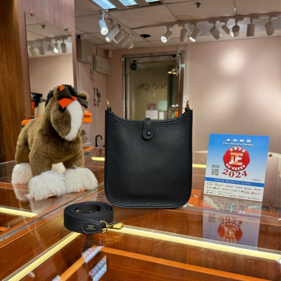 ✨持有正品正貨標籤公司✨Hermes Mini Evelyne 3Y 深藍到黑金扣 W stamp-1