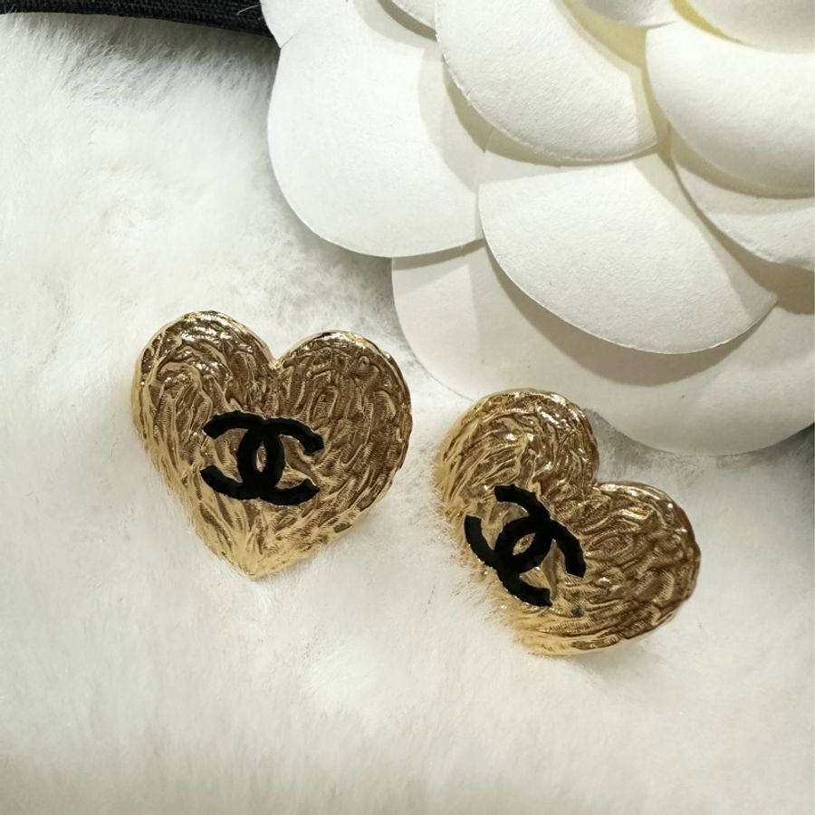 Chanel 香奈兒24S 愛心耳環 金色-2