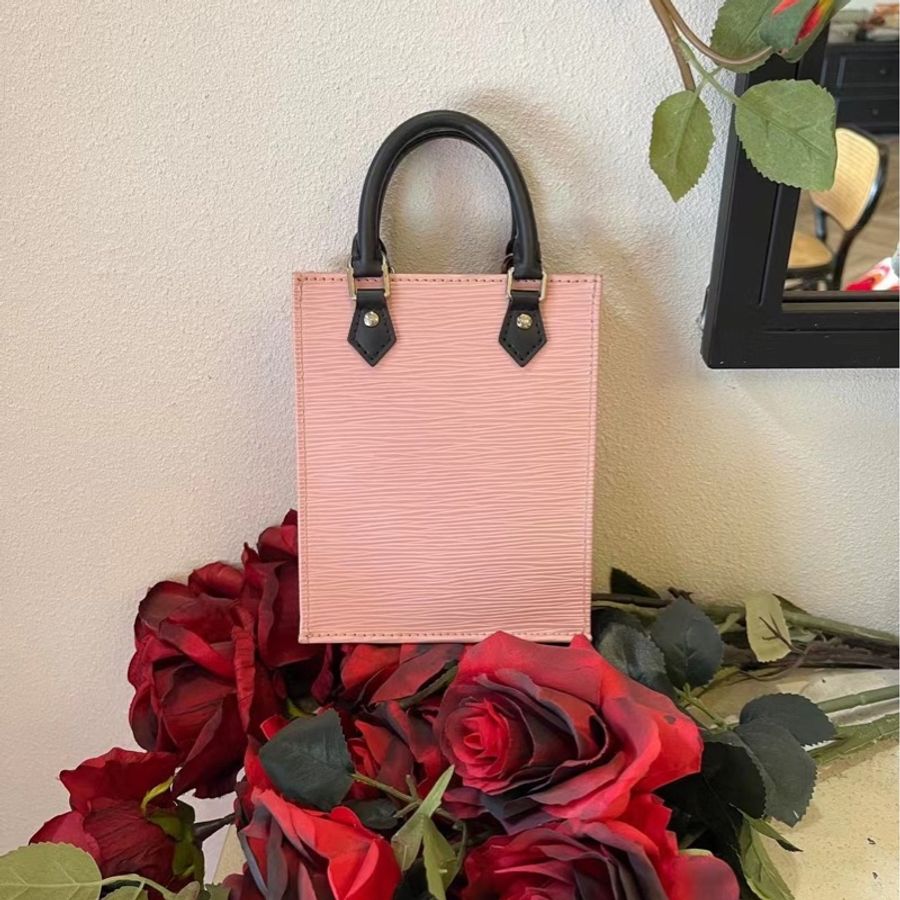 Louis Vuitton Pink Petit Sac Plat 粉紅色風琴-0