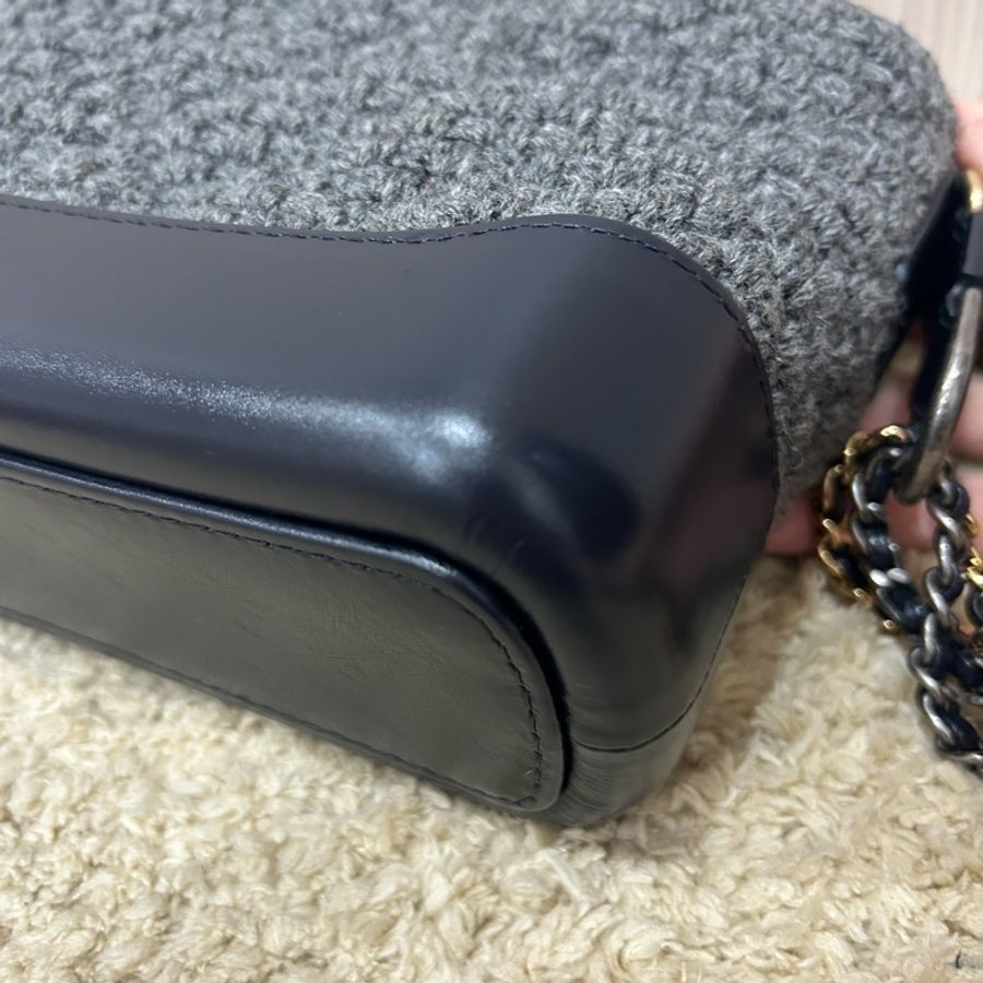 Chanel 25開 小號深藍黑金色菱格紋流浪包-7