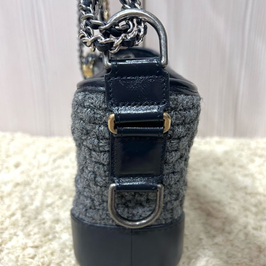 Chanel 25開 小號深藍黑金色菱格紋流浪包-9