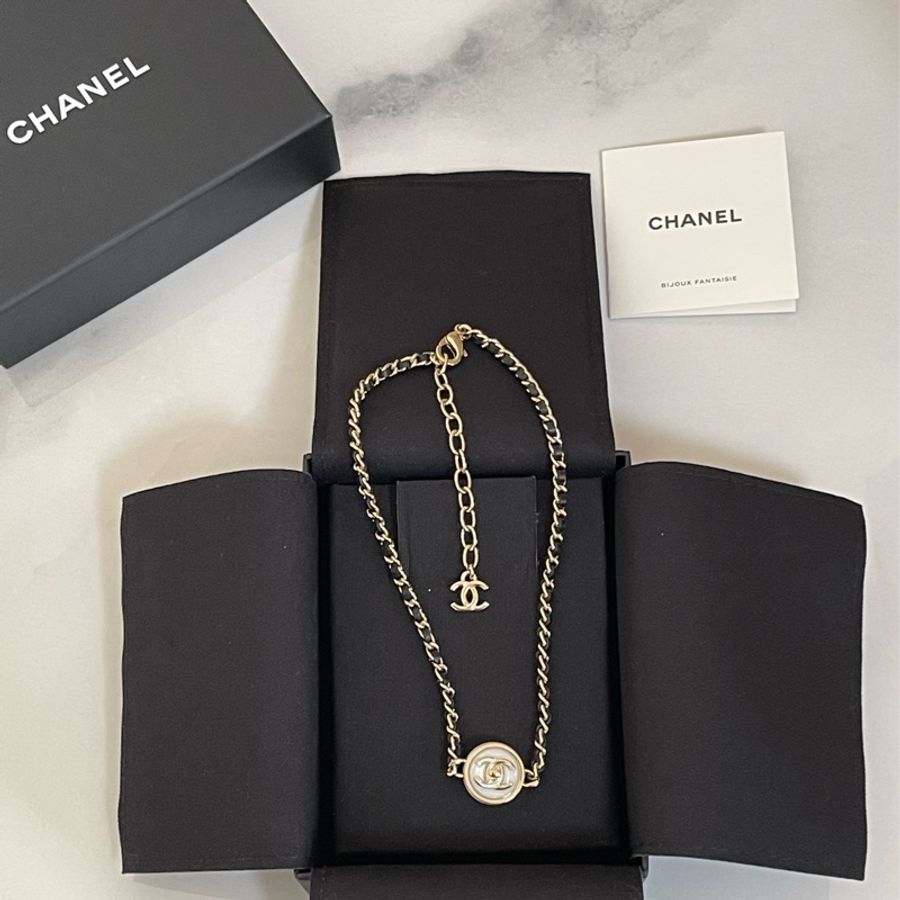 CHANEL全新書包扣皮穿鏈chocker頸鏈 手鍊-2