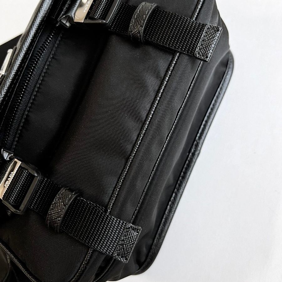PRADA 尼龍相機包Re-Nylon 及 Saffiano 皮革肩背袋-8