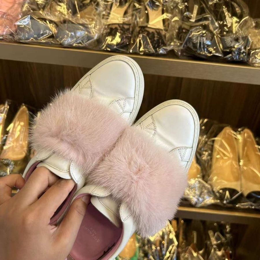 Givenchy 板鞋 37號 水貂毛 整體很新-3