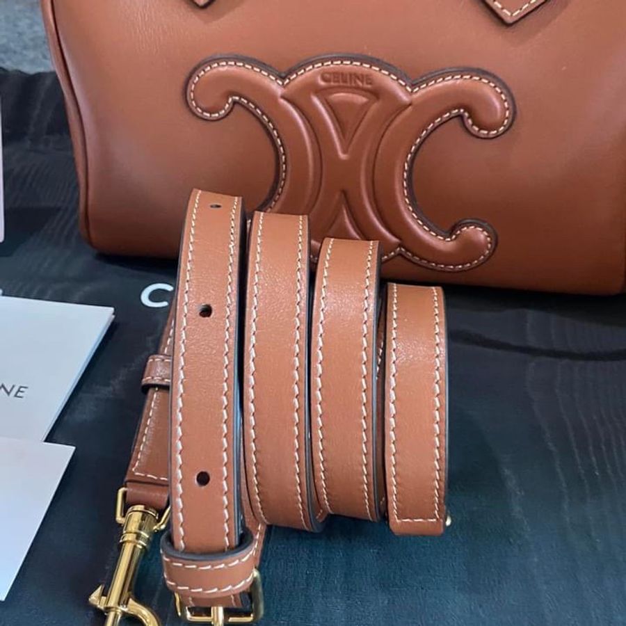 CELINE 小牛皮波士頓包-32