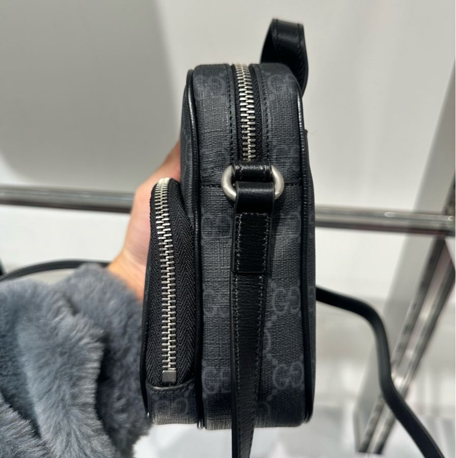 Gucci經典滿版黑色帆布手機包💼大全配🈶購證🔥包況9新-1