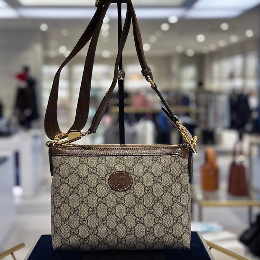 Gucci 760021 Interlocking G 附腕帶多功能郵差包 米色和烏木色《2024季度新品》-6