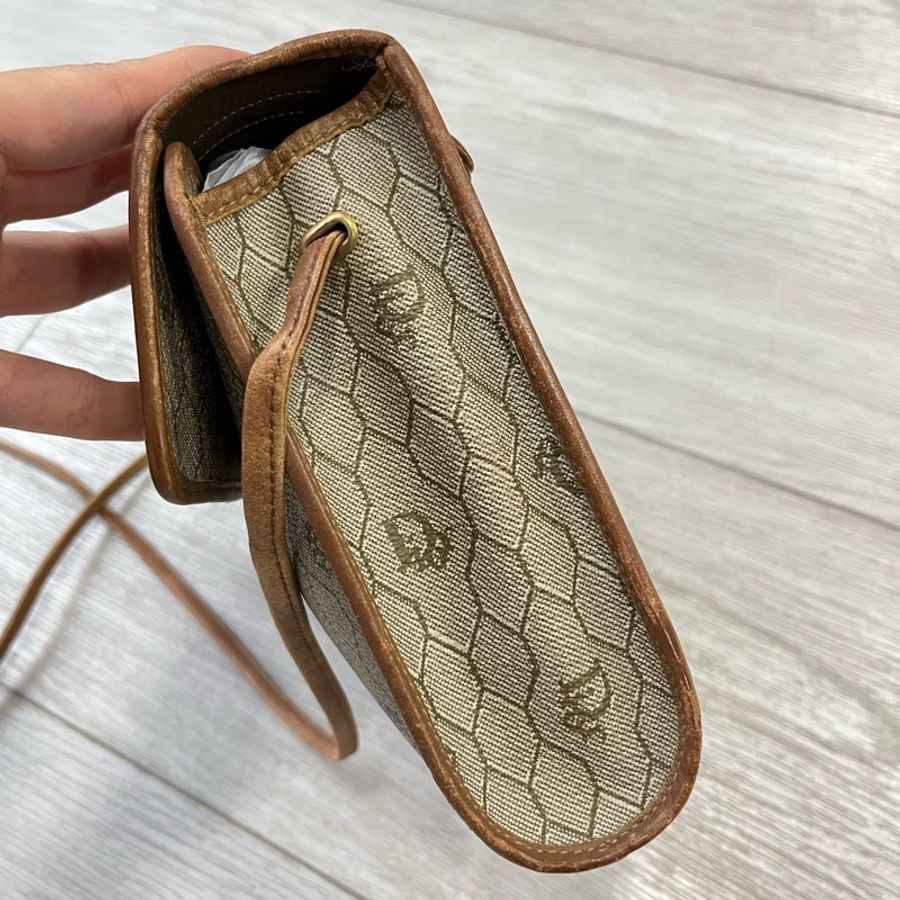 Dior Vintage 奶油蜂巢信封包-2