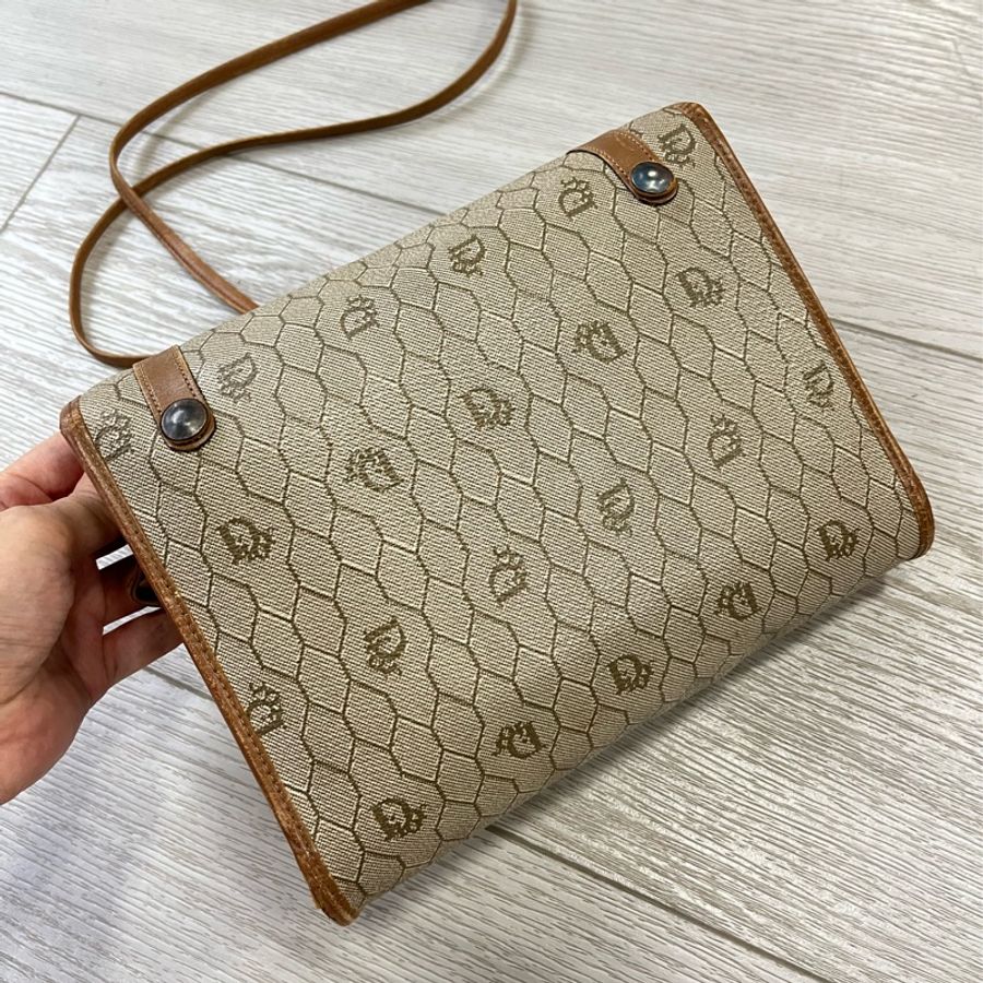 Dior Vintage 奶油蜂巢信封包-11