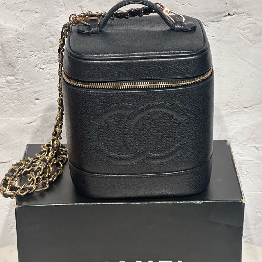 Chanel Vintage 黑色荔枝牛皮化妝箱包(非原廠鍊帶)-0