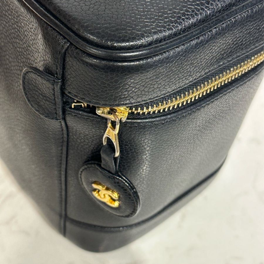 Chanel Vintage 黑色荔枝牛皮化妝箱包(非原廠鍊帶)-6