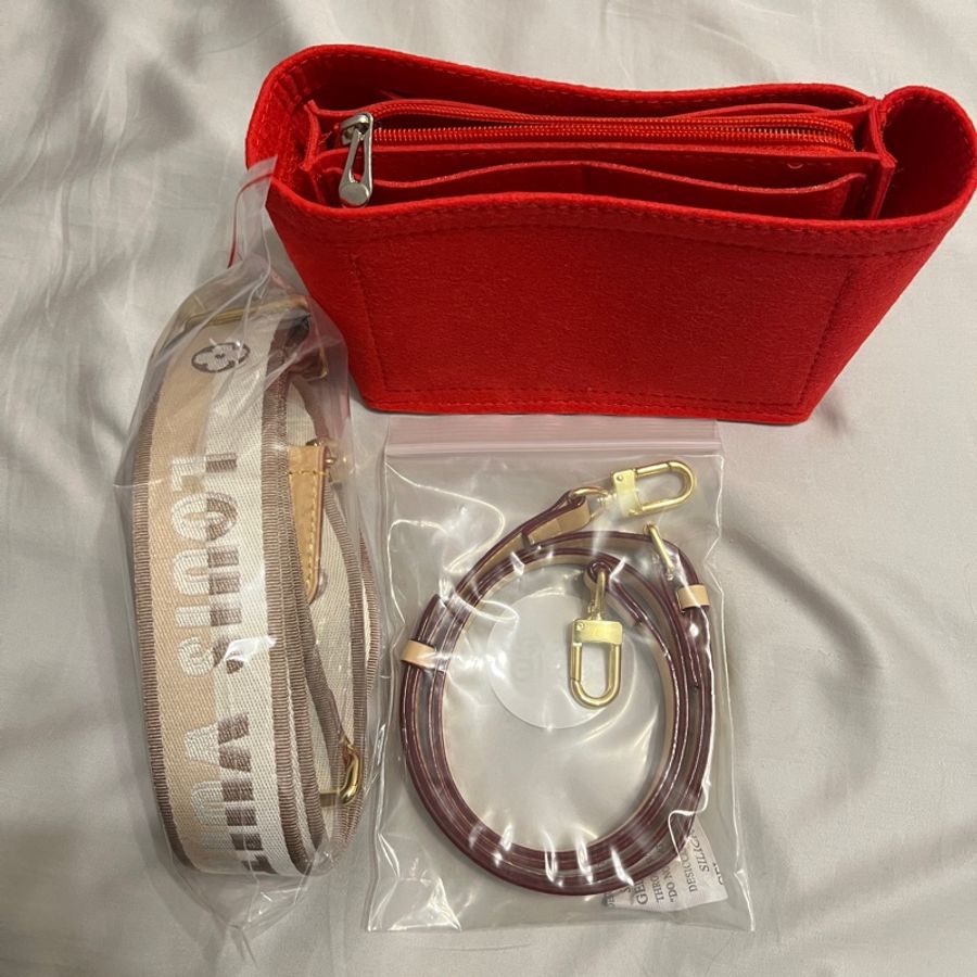 Louis Vuitton LV Speedy 20 M46222-4