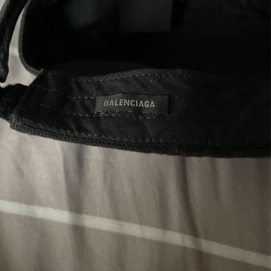 巴黎世家 Balenciaga 帽子,新款棒球帽,9成新!-1