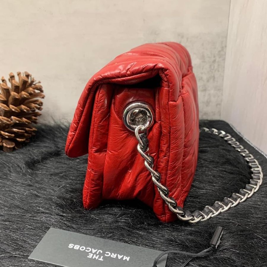 🔗Marc Jacobs MJ｜ The Pillow 枕頭包 紅黑 #MarcJacobs #MJ 🔗-6