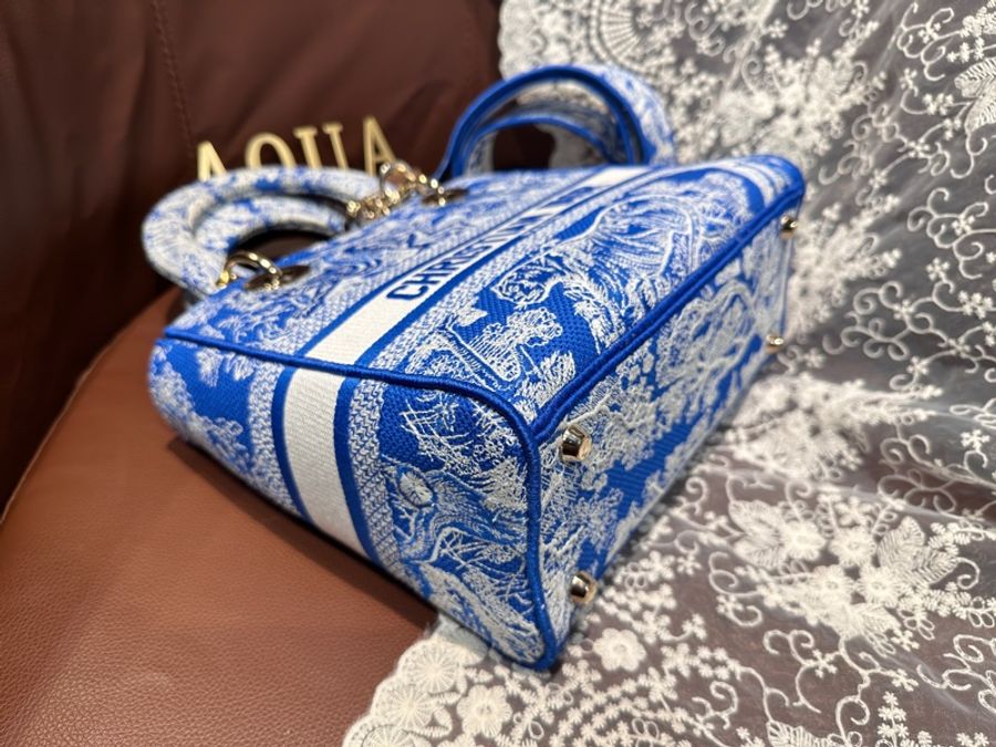 Dior Lady D-Lite Medium 藍白刺繡青花瓷-10