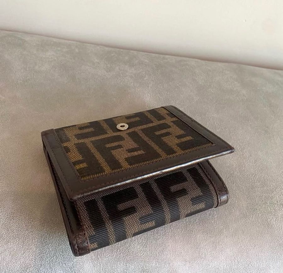 降價❤️正品Fendi 老花短夾-5