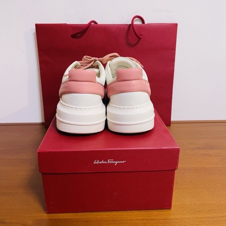 Ferragamo厚底小白鞋-3