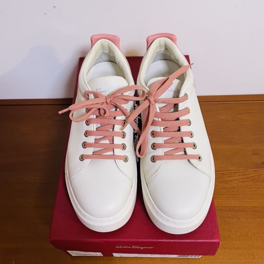 Ferragamo厚底小白鞋-5