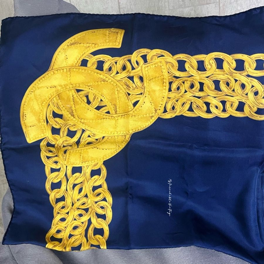 Chanel 藍金色首飾絲巾 CC Mark Chain Print Scarf Navy-13
