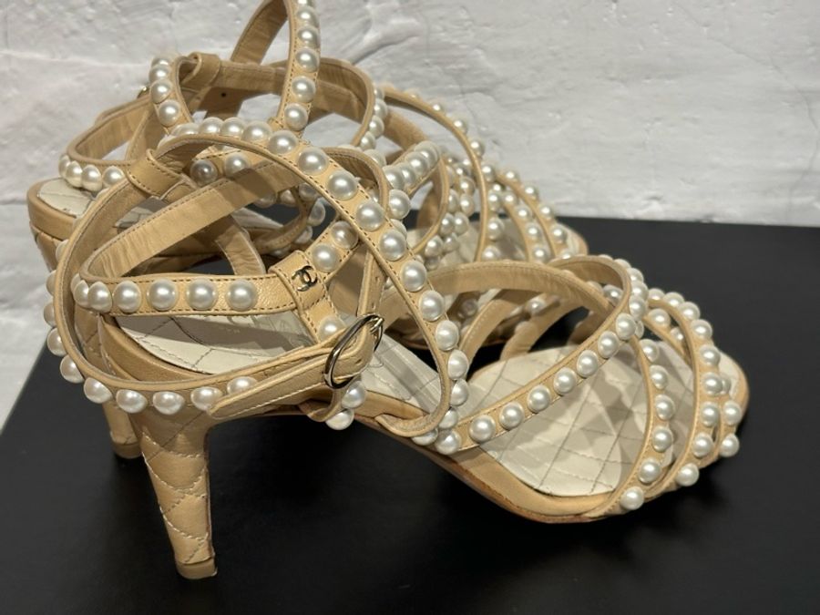 CHANE 珍珠高跟鞋👠淺駝色-4