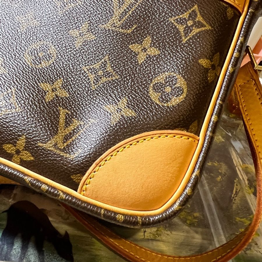 LV 絕版 LOUIS VUITTON Vintage 經典花紋老花包記者包航空包斜背包-15