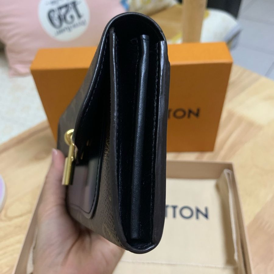 LV M62577 Flower經典花紋鎖頭扣式長夾-6