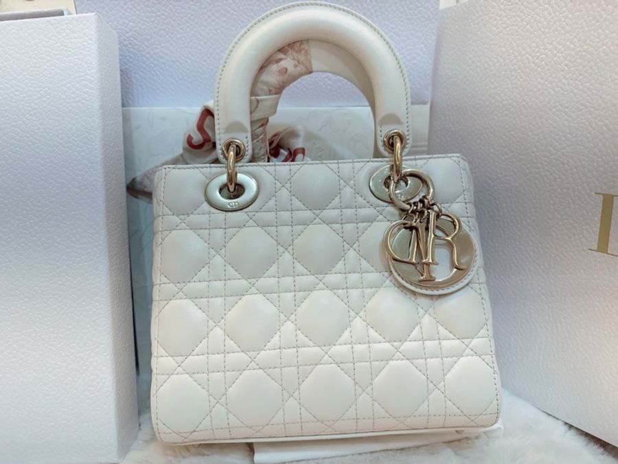 「配件超齊全」Dior Lady Dior 四格黛妃包 奶油色淡金 滿滿大全配-4