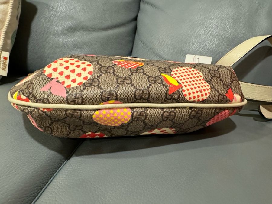 Gucci 情人節限定肩背包 pommes-8