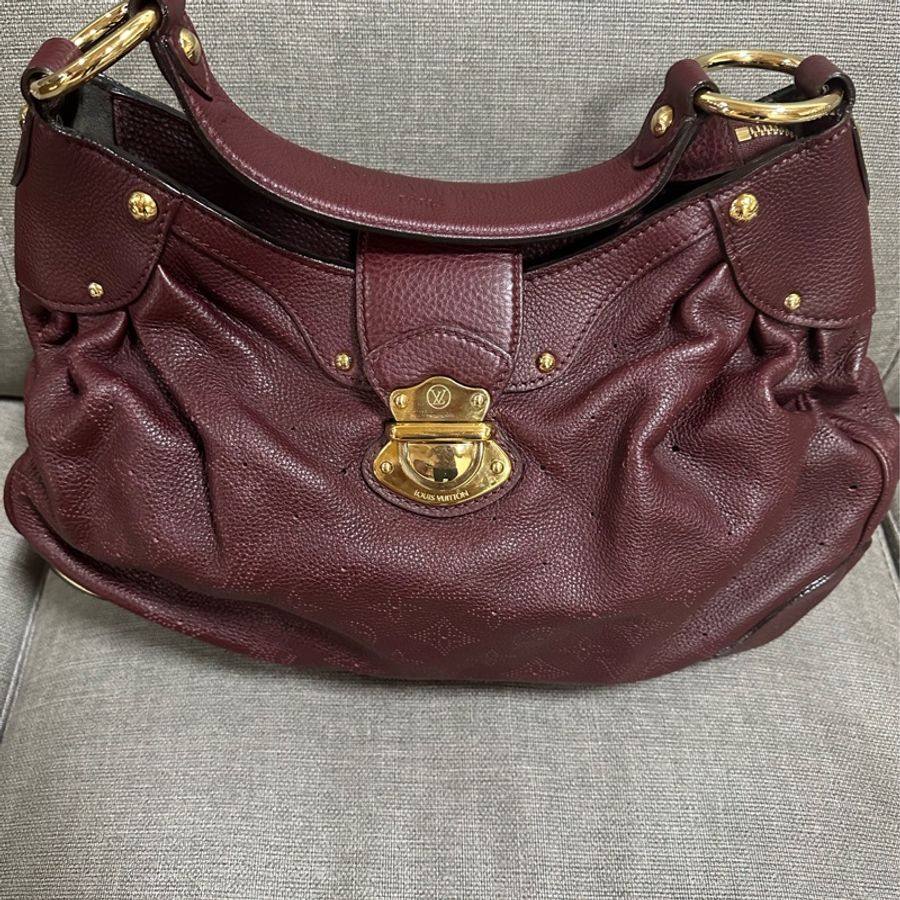 LOUIS  VUITTON-0