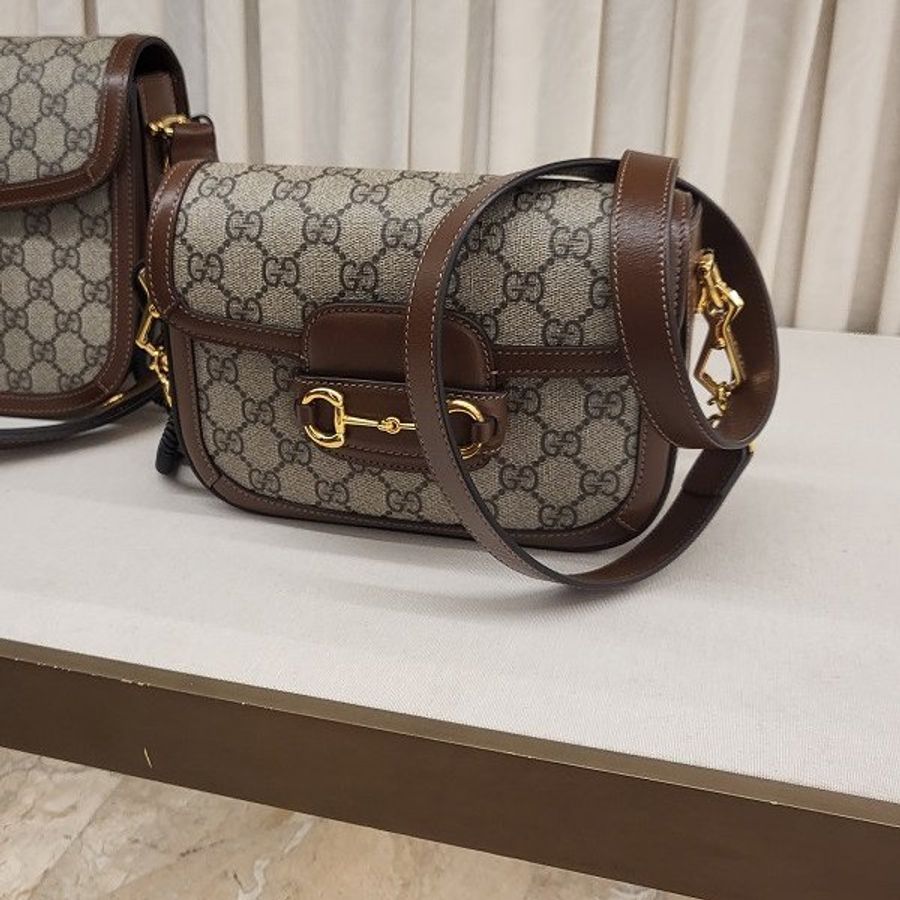 Gucci 1955 Horsebit 帆布小牛皮迷你馬鞍包 附兩條肩背帶《2024季度新品》-12