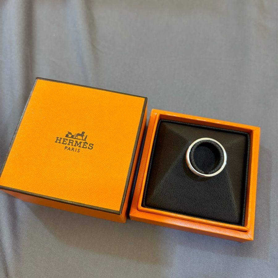 台灣櫃上買不到 現貨商品 全新商品 澳門購證 Hermes 白金戒指 結婚戒指 Ariane 尺寸53號-6